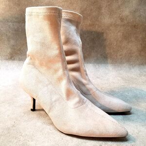She&In Womens Size 39 EUR 8-8.5 Tan Pointed Toe Pull On Ankle Boot Booties
